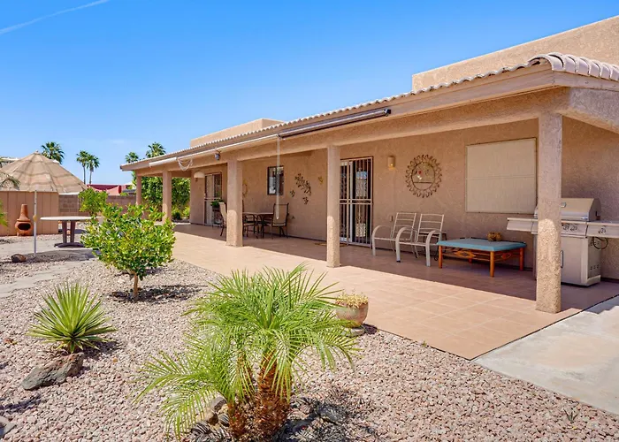 Spacious Yard! Escape, Near Shops & Golf Holiday home Yuma