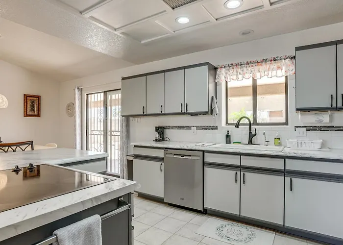 Holiday home Spacious Yard! Escape, Near Shops & Golf Yuma