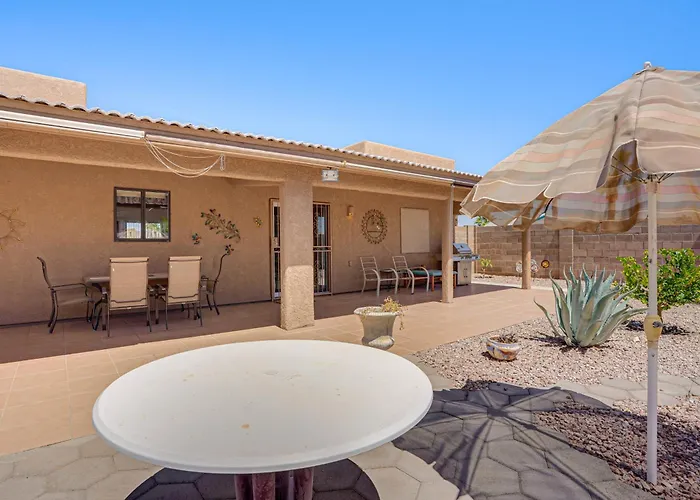 Holiday home Spacious Yard! Escape, Near Shops & Golf Yuma